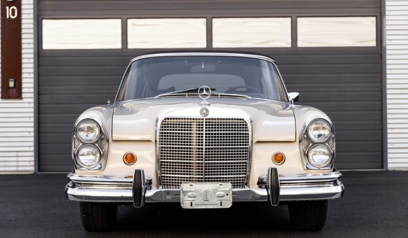 								1969 Mercedes-Benz 280SE Cabriolet full									