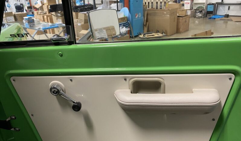 								1977 Ford Bronco 302 full									