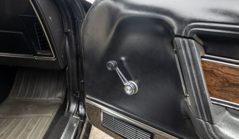 								1971 Ford Mustang Mach 1 full									