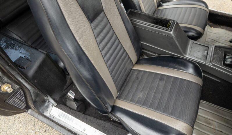 								1971 Ford Mustang Mach 1 full									