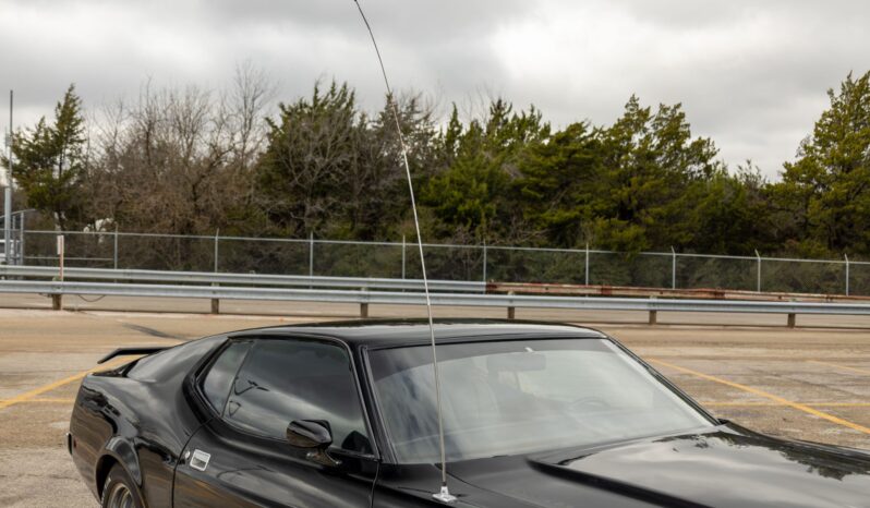 								1971 Ford Mustang Mach 1 full									