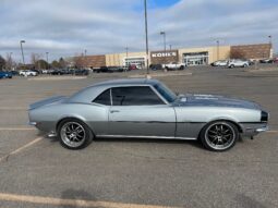 										1968 Chevrolet Camaro 4-Speed full									