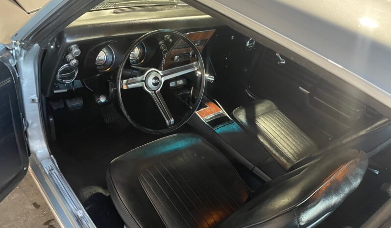 								1968 Chevrolet Camaro 4-Speed full									