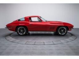 										1967 Chevrolet Corvette Coupe 5-Speed full									