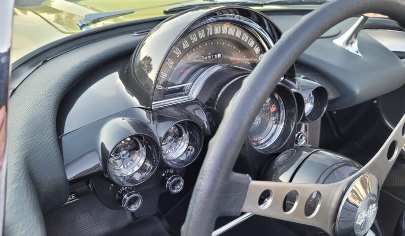 								1958 Chevrolet Corvette 5-Speed full									