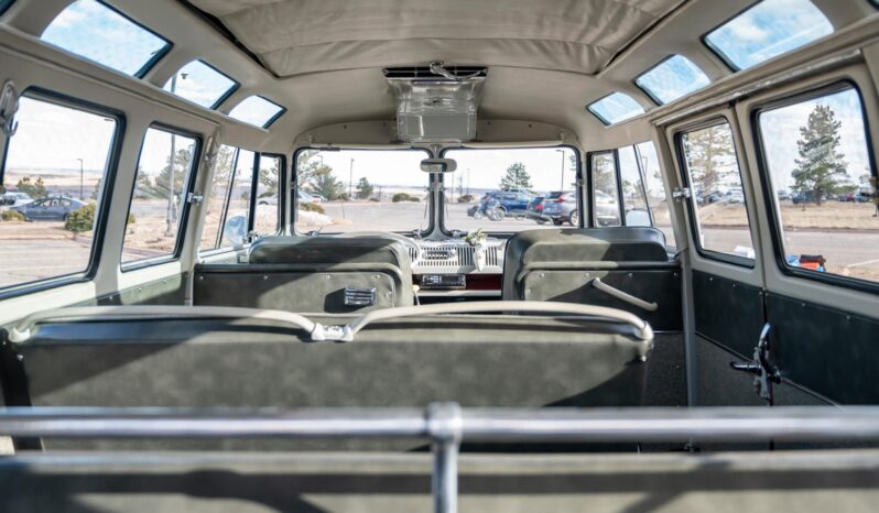 								1965 Volkswagen Type 2 21-Window Deluxe full									