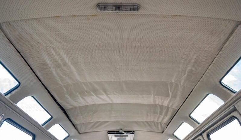 								1965 Volkswagen Type 2 21-Window Deluxe full									