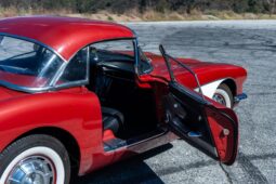 										1960 Chevrolet Corvette 4-Speed full									