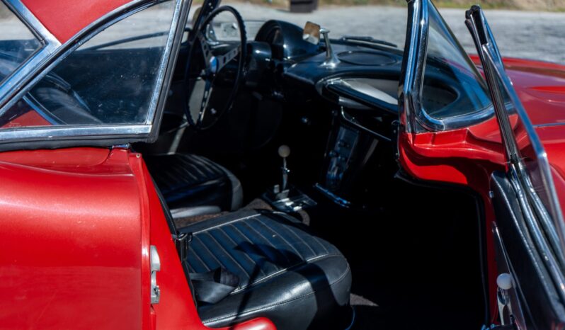 								1960 Chevrolet Corvette 4-Speed full									