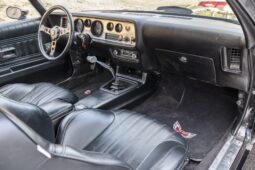 										1977 Pontiac Firebird Trans Am 4-Speed full									