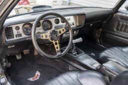 										1977 Pontiac Firebird Trans Am 4-Speed full									