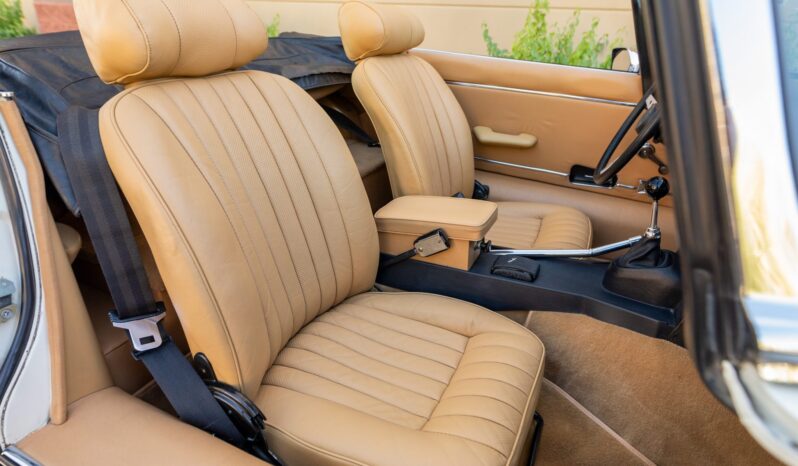 								1974 Jaguar E-Type Series III Roadster V12 4-Speed full									