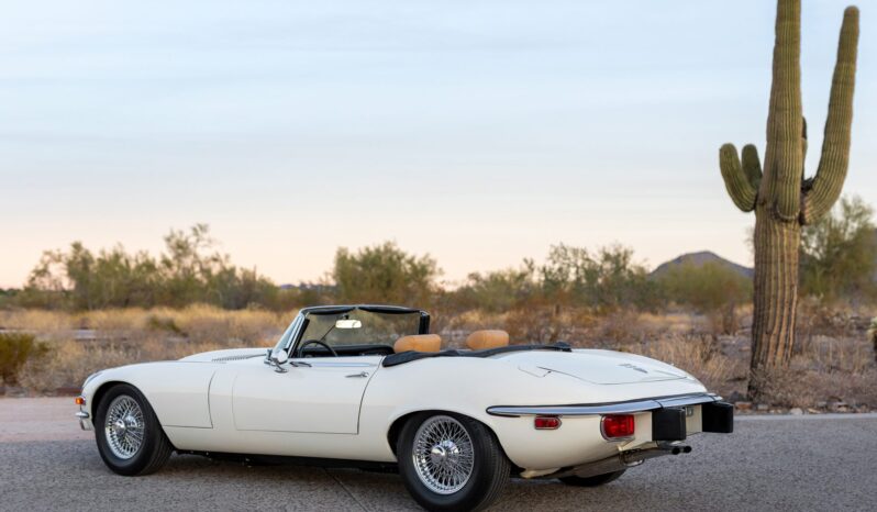 								1974 Jaguar E-Type Series III Roadster V12 4-Speed full									