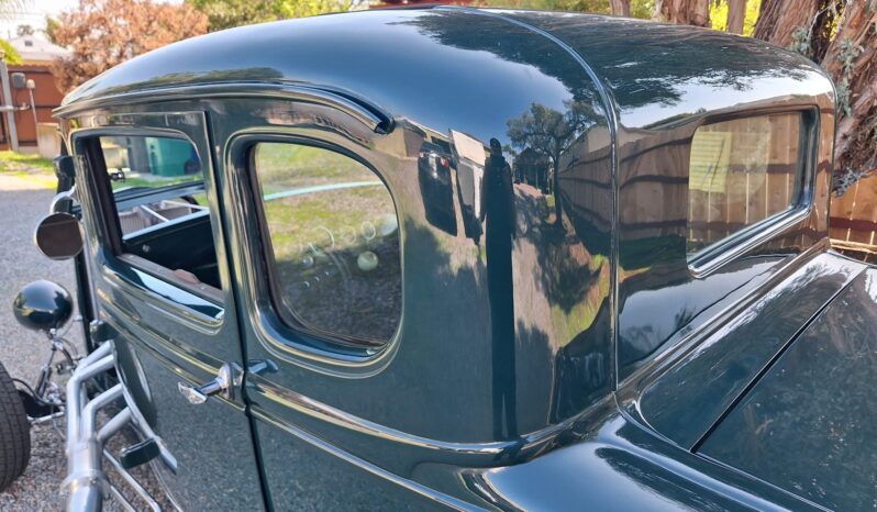 								1930 Ford Model A Coupe Highboy 5-Speed full									