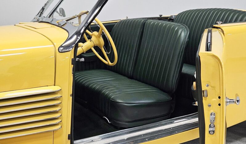 								1937 Cord 812 Phaeton full									