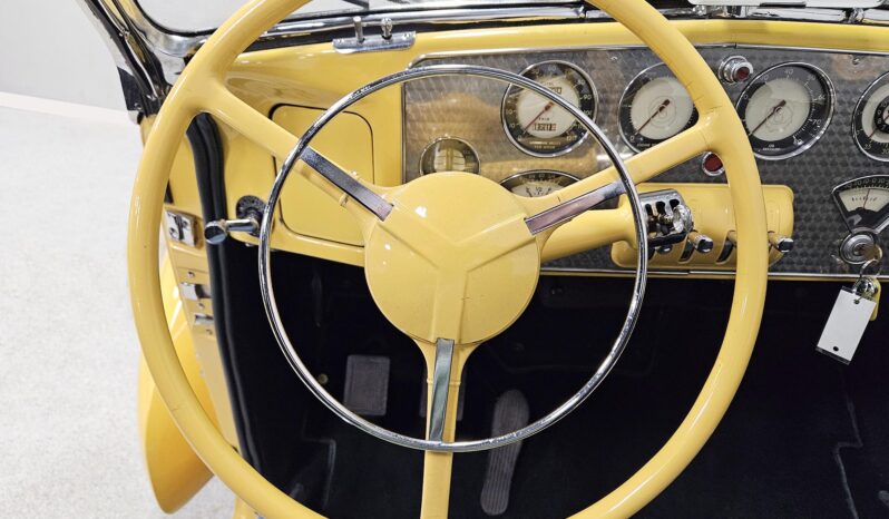 								1937 Cord 812 Phaeton full									