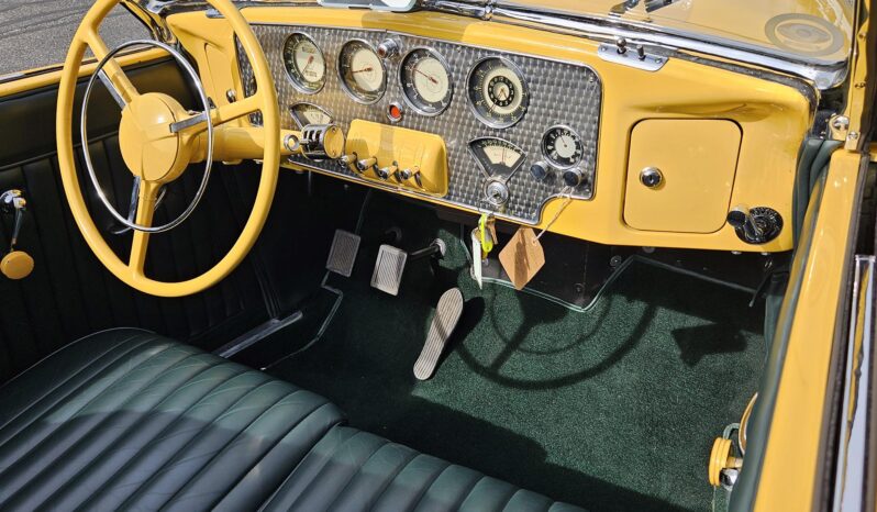 								1937 Cord 812 Phaeton full									