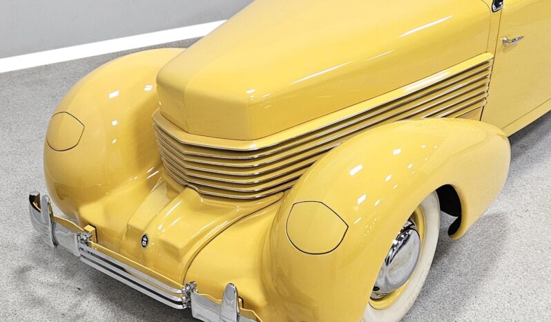 								1937 Cord 812 Phaeton full									