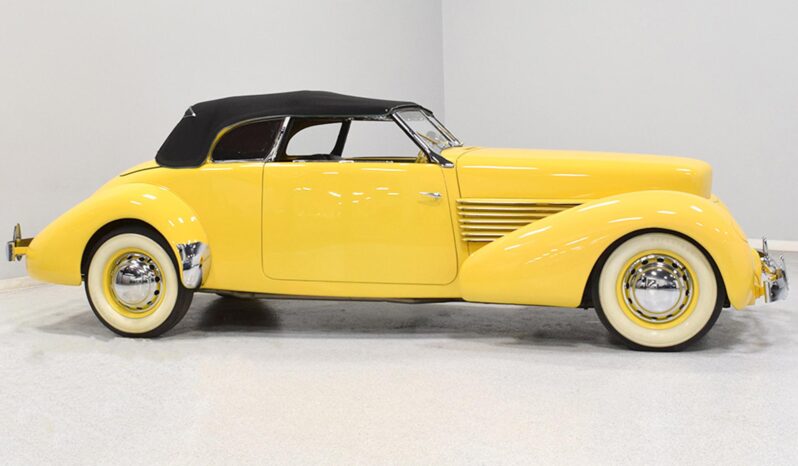 								1937 Cord 812 Phaeton full									