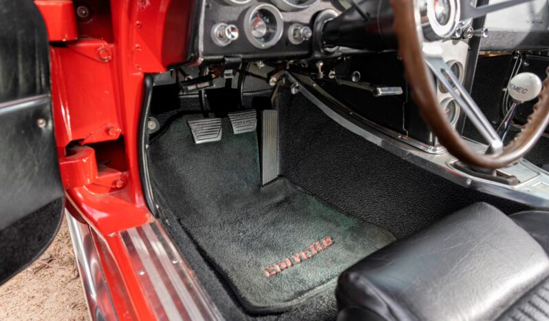 								1963 Chevrolet Corvette Split-Window Coupe 5-Speed full									