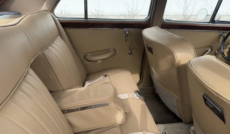 								1957 MG Magnette ZB 5-Speed full									