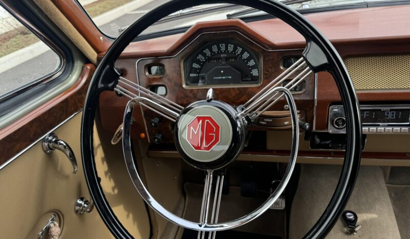 								1957 MG Magnette ZB 5-Speed full									