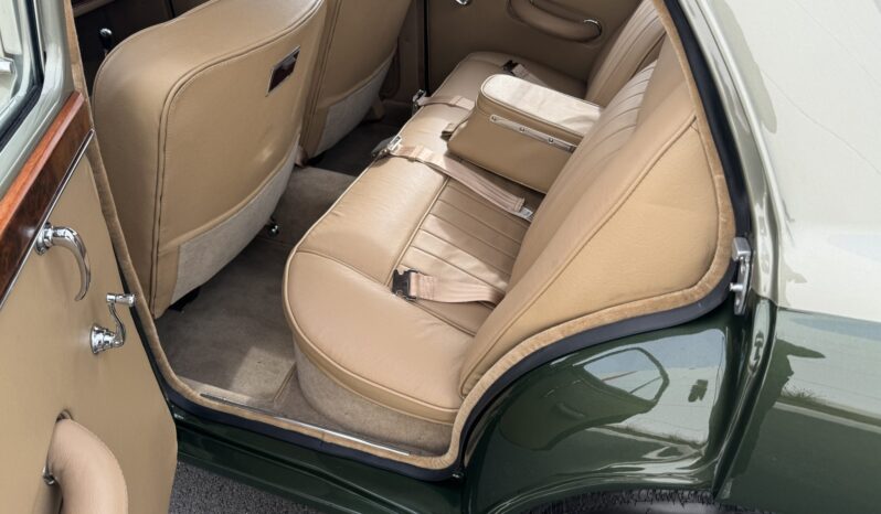 								1957 MG Magnette ZB 5-Speed full									