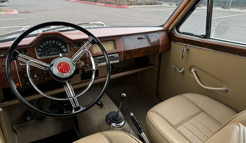 								1957 MG Magnette ZB 5-Speed full									