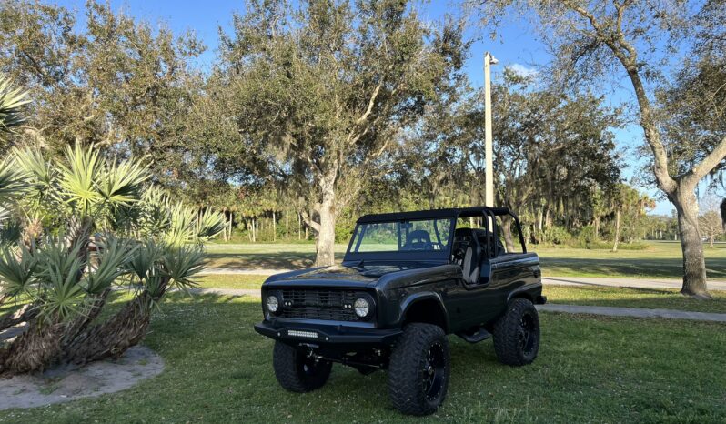 								1968 Ford Bronco Sport 5-Speed full									