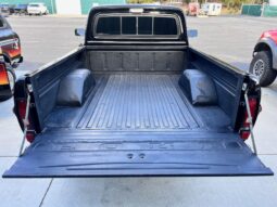 										1971 Ford F-100 Custom 4×4 4-Speed full									