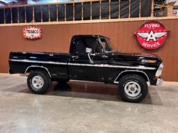 1971 Ford F-100 Custom 4×4 4-Speed