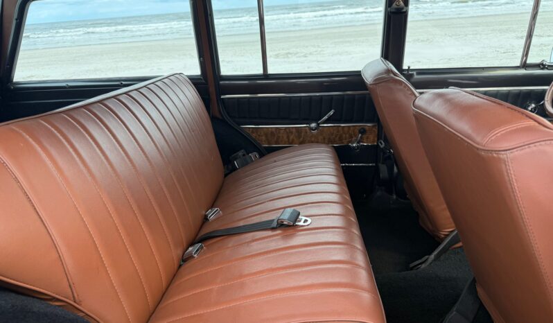 								1977 Jeep Wagoneer full									