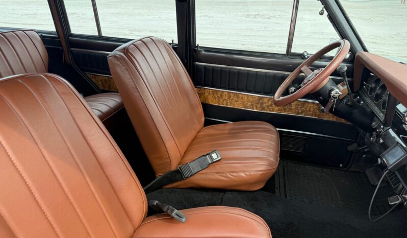 								1977 Jeep Wagoneer full									