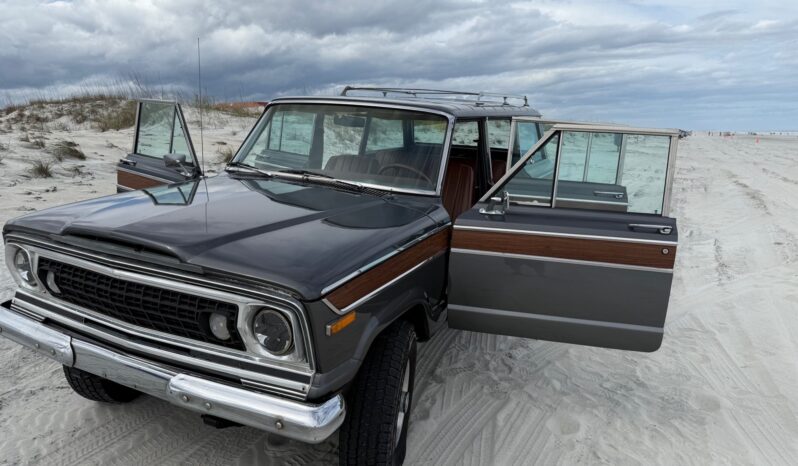 								1977 Jeep Wagoneer full									