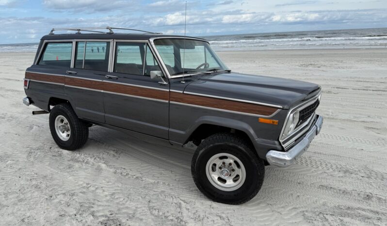 								1977 Jeep Wagoneer full									