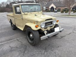 1974 Toyota Land Cruiser FJ45 Pickup