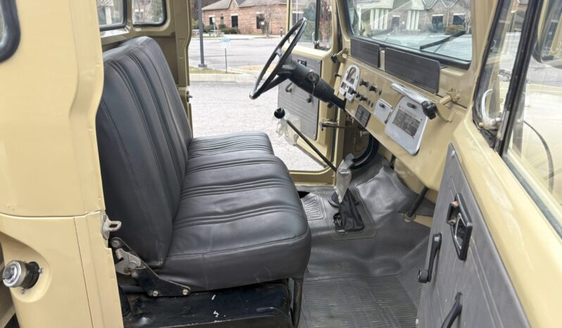 								1974 Toyota Land Cruiser FJ45 Pickup full									