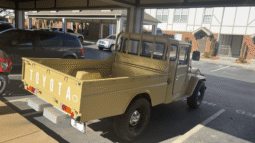 										1974 Toyota Land Cruiser FJ45 Pickup full									