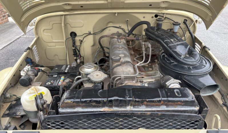 								1974 Toyota Land Cruiser FJ45 Pickup full									