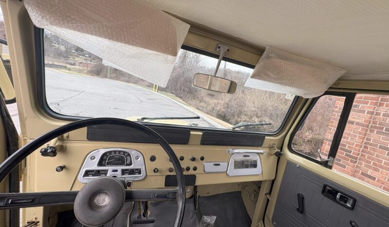 								1974 Toyota Land Cruiser FJ45 Pickup full									