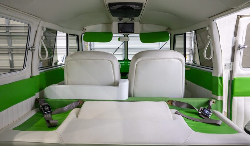 								1966 Volkswagen Type 2 11-Window Bus full									