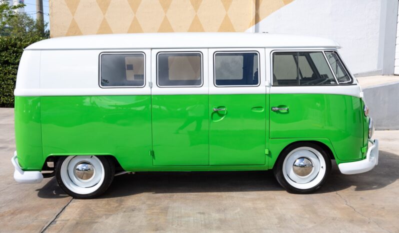 								1966 Volkswagen Type 2 11-Window Bus full									