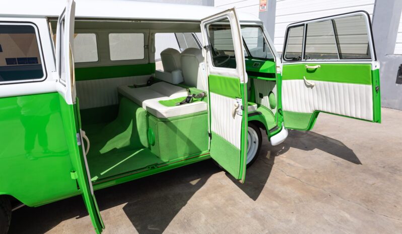 								1966 Volkswagen Type 2 11-Window Bus full									