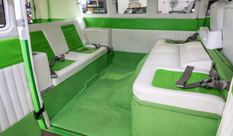 								1966 Volkswagen Type 2 11-Window Bus full									