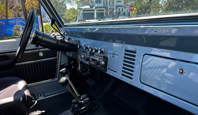 								1977 Ford Bronco 302 full									