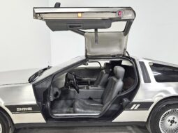 										1981 DeLorean DMC-12 5-Speed full									