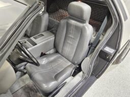 										1981 DeLorean DMC-12 5-Speed full									