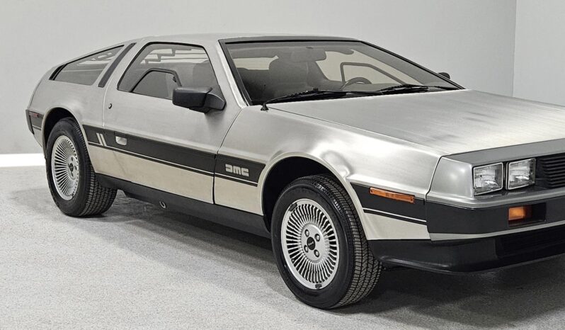 								1981 DeLorean DMC-12 5-Speed full									