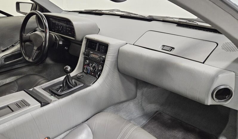 								1981 DeLorean DMC-12 5-Speed full									