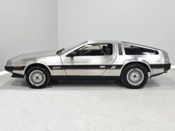 										1981 DeLorean DMC-12 5-Speed full									
